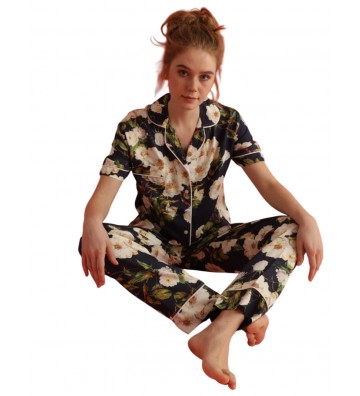 WOMEN'S PAJAMAS WITH...
