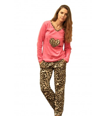 ΠΙΤΖΑΜΑ ΓΥΝΑΙΚΕΙΑ ΜΕ ΚΑΡΔΙΑ...